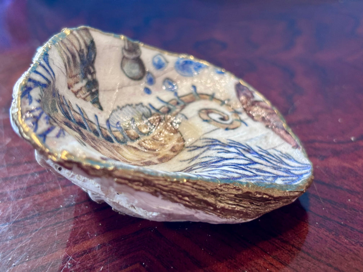 Decoupaged Shell - Seahorse